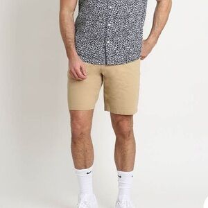 Jachs Men’s Performance Short LT khaki colors